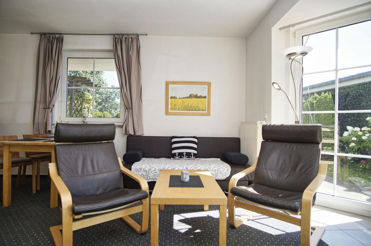 Nah Am Meer, Ruhige Lage, Gratis Nutzung Vom Ahoi Erlebnisbad Und Sauna In Sellin - Haus Inselblick Fewo 02 ゲーレン エクステリア 写真